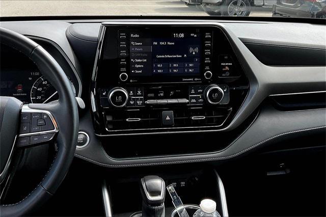 used 2020 Toyota Highlander car