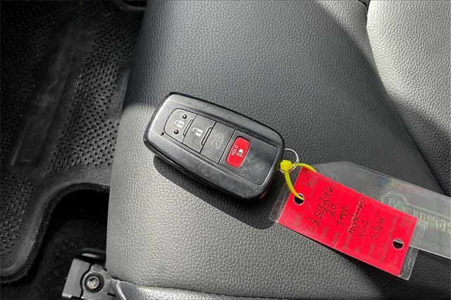 used 2020 Toyota Highlander car