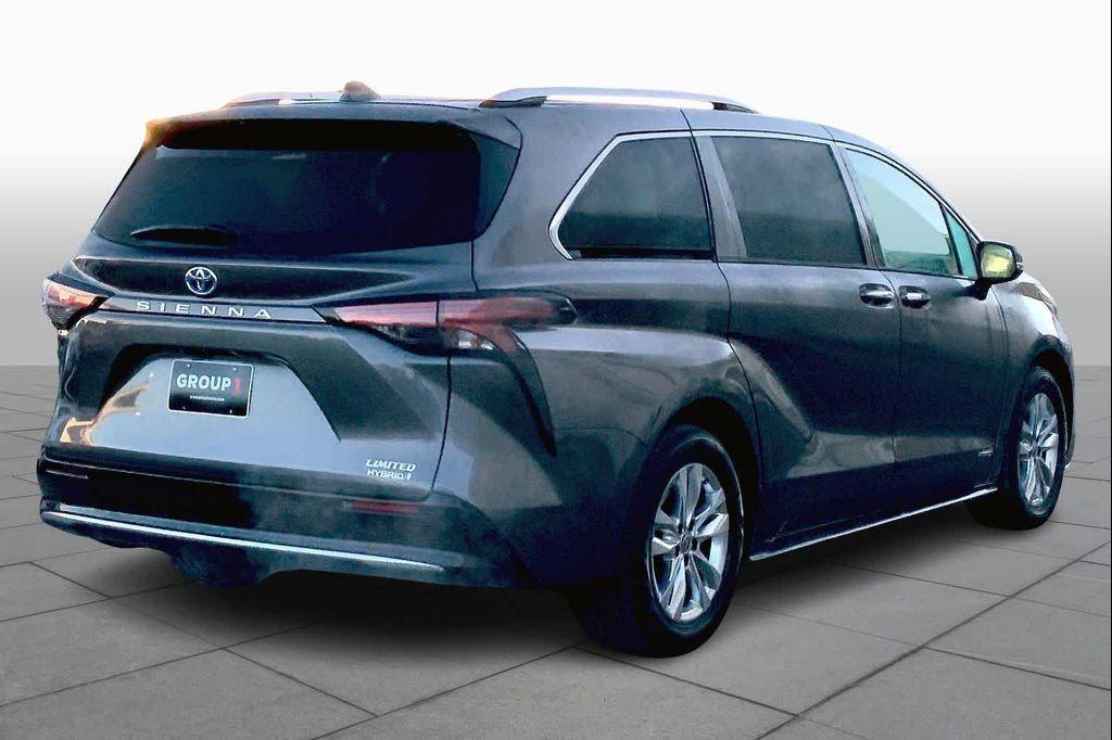 used 2021 Toyota Sienna car, priced at $33,989