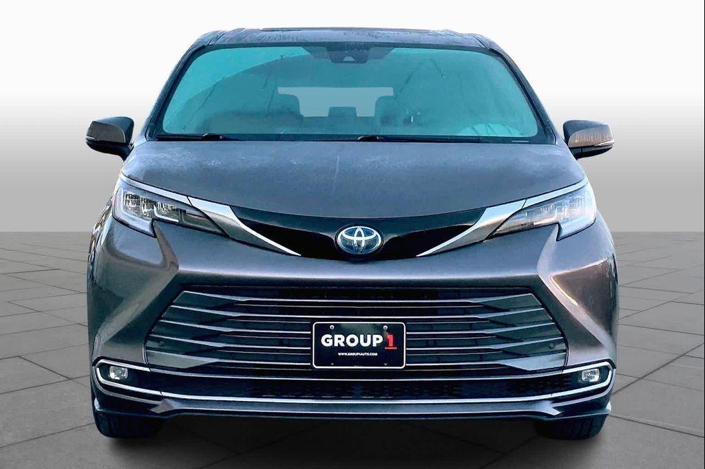 used 2021 Toyota Sienna car, priced at $33,989