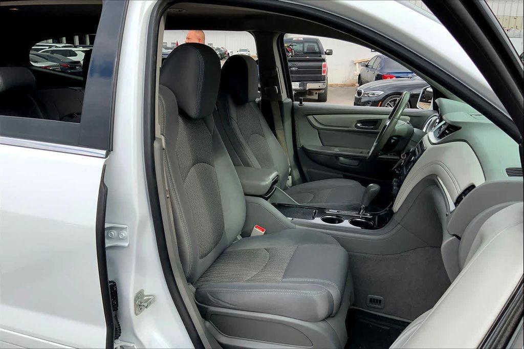 used 2017 Chevrolet Traverse car, priced at $15,599