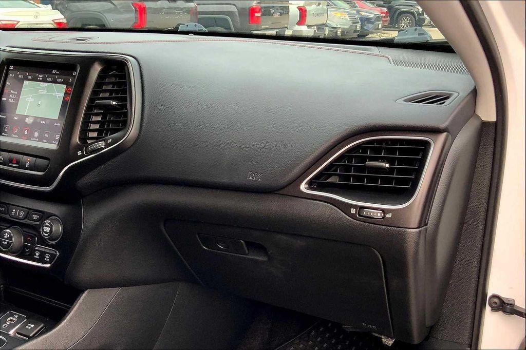 used 2019 Jeep Cherokee car, priced at $18,940