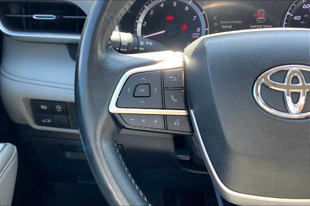 used 2023 Toyota Highlander car, priced at $35,499
