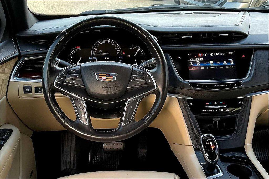 used 2018 Cadillac XT5 car, priced at $19,999