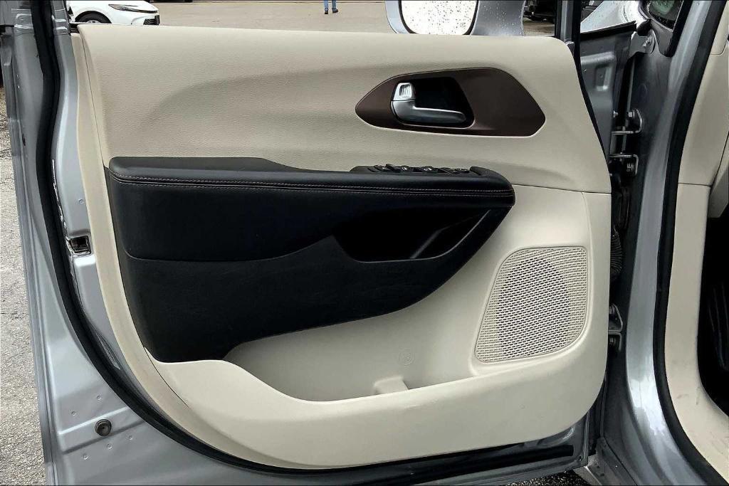 used 2019 Chrysler Pacifica car, priced at $15,915