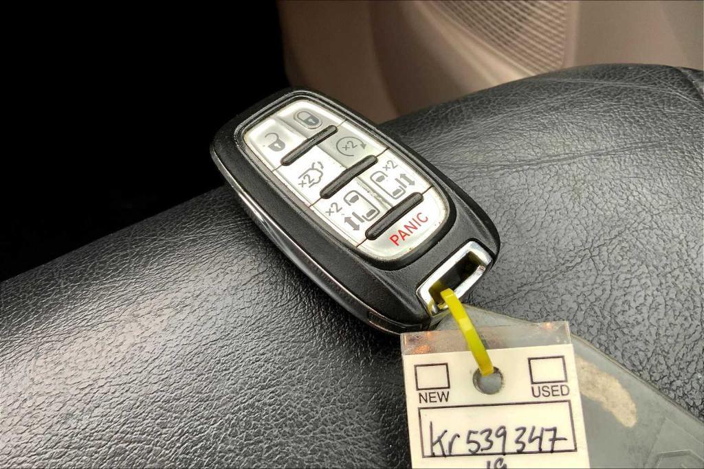 used 2019 Chrysler Pacifica car, priced at $15,915