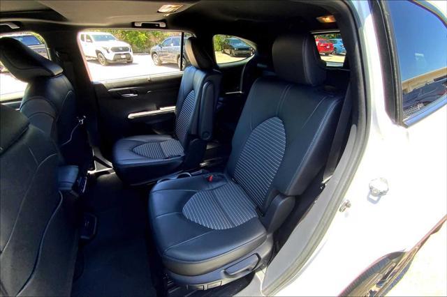 used 2024 Toyota Highlander car, priced at $41,999