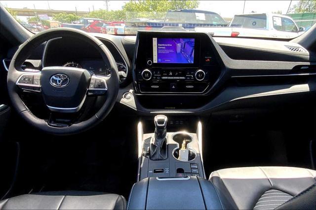 used 2024 Toyota Highlander car, priced at $41,999