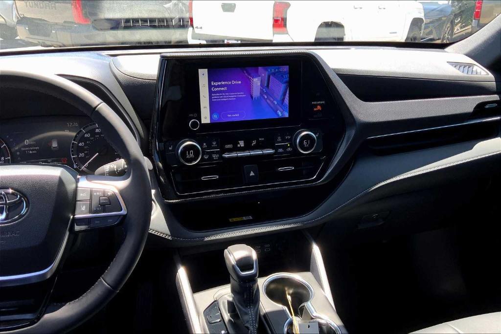 used 2024 Toyota Highlander car, priced at $44,976
