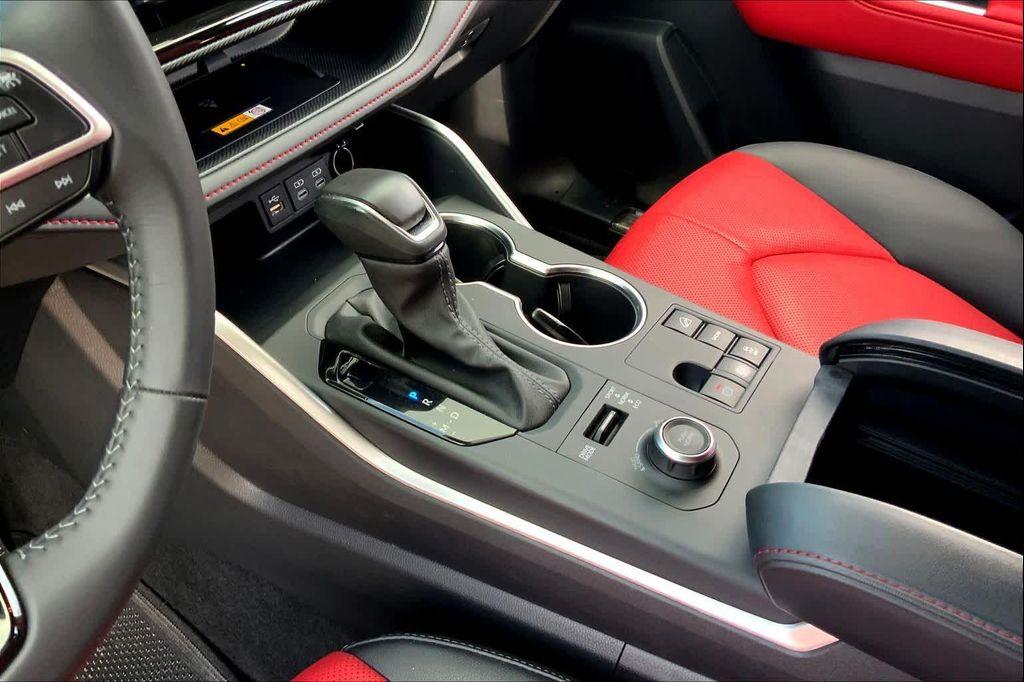 used 2025 Toyota Highlander car, priced at $48,058