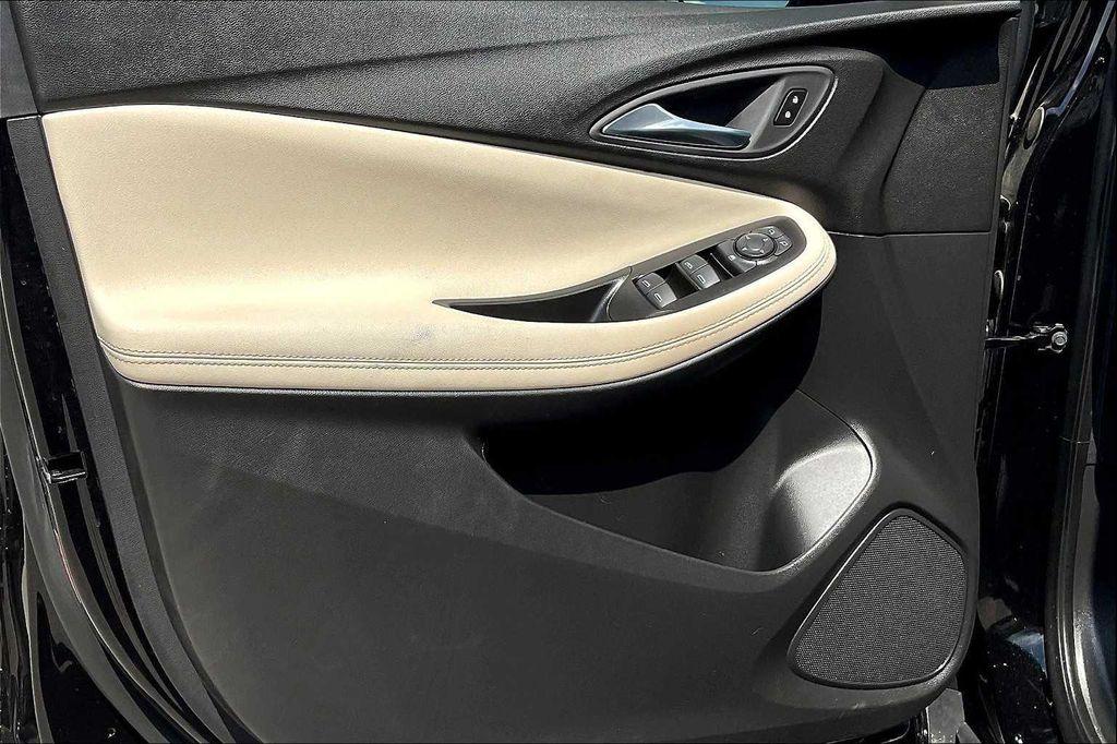 used 2025 Buick Encore GX car, priced at $23,435