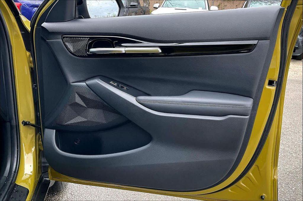 used 2024 Kia Seltos car, priced at $22,599