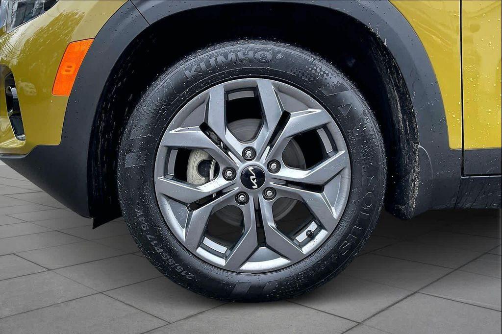 used 2024 Kia Seltos car, priced at $22,599