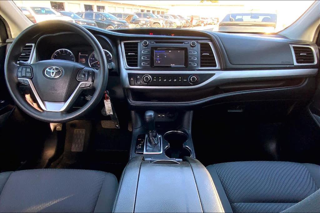 used 2019 Toyota Highlander car, priced at $23,583