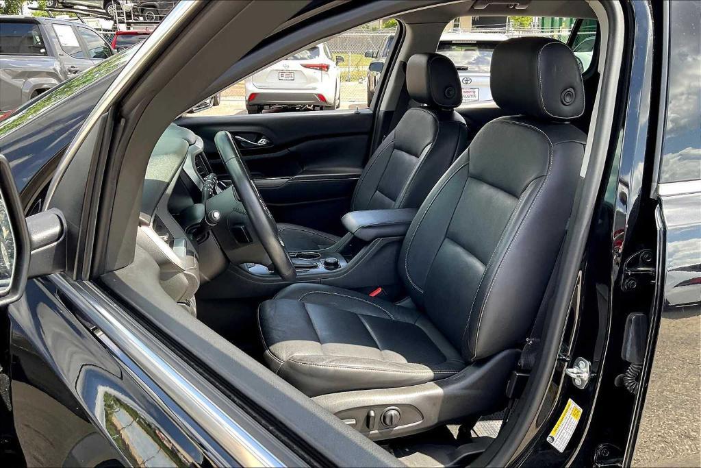 used 2017 GMC Acadia car, priced at $19,999
