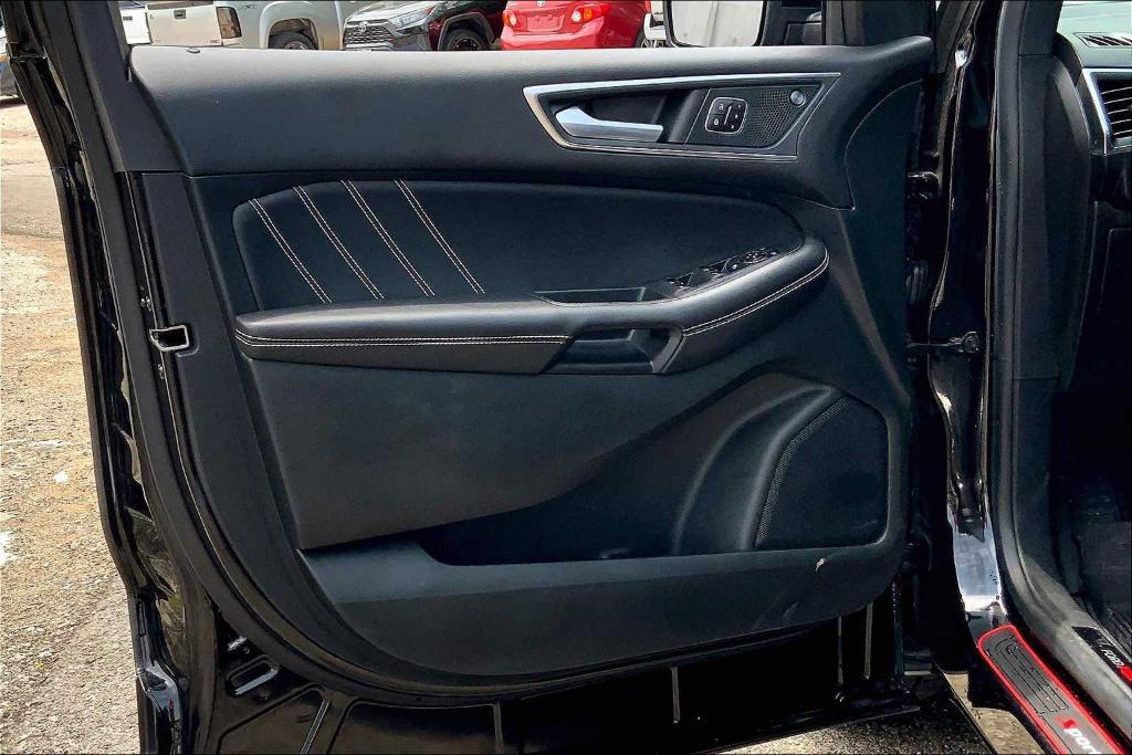 used 2023 Ford Edge car, priced at $33,444