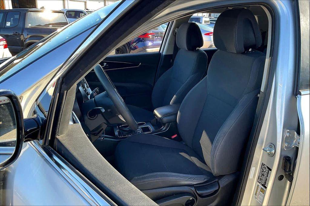 used 2016 Kia Sorento car, priced at $8,630