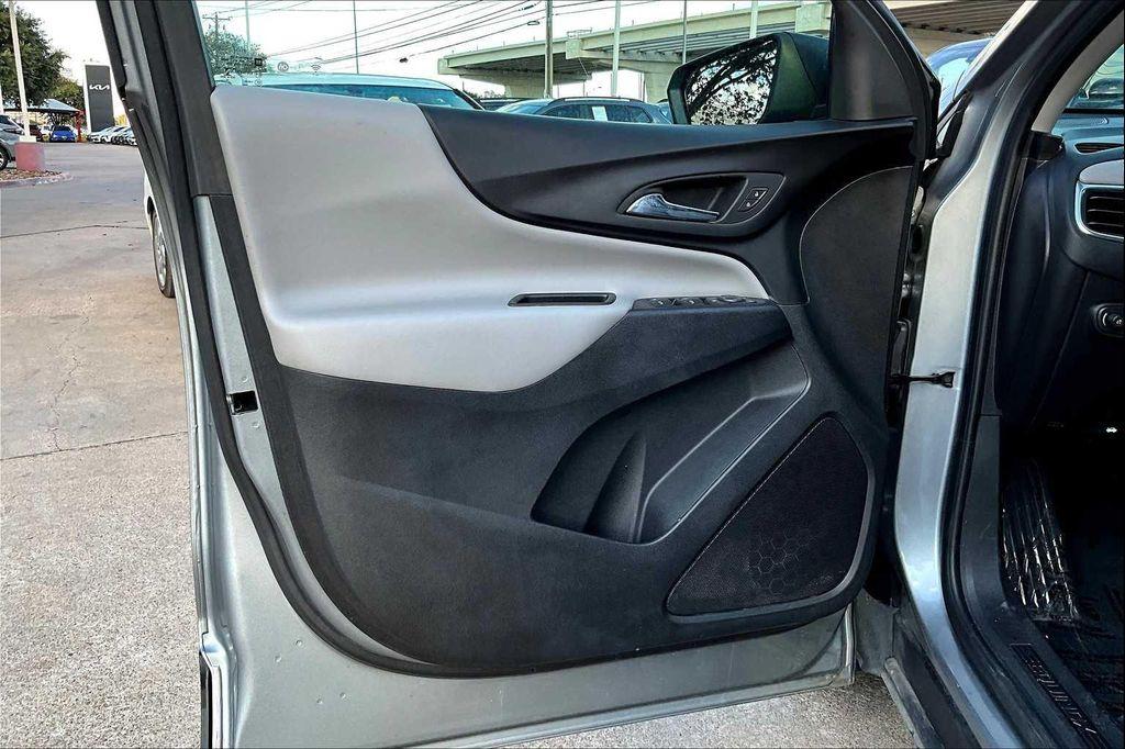 used 2023 Chevrolet Equinox car, priced at $19,893