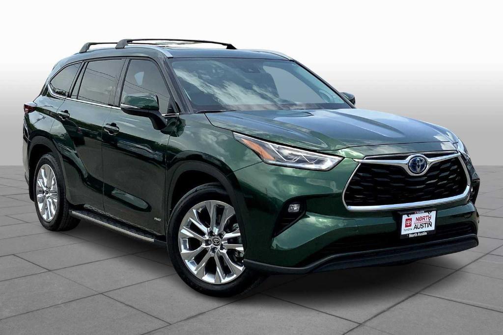 used 2024 Toyota Highlander Hybrid car, priced at $52,325