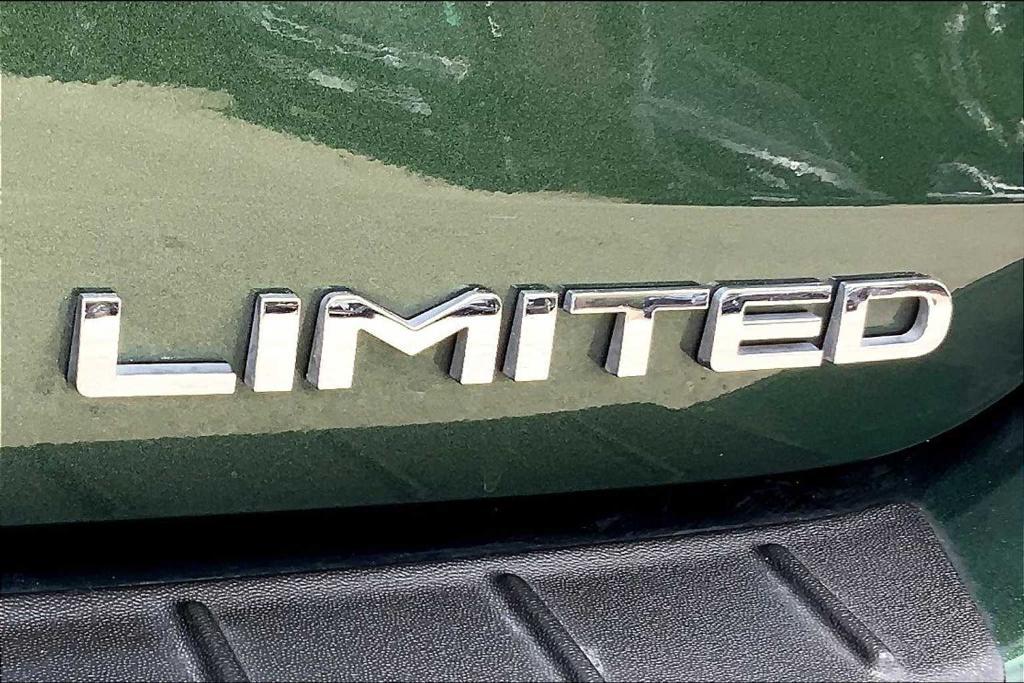 used 2024 Toyota Highlander Hybrid car, priced at $52,325