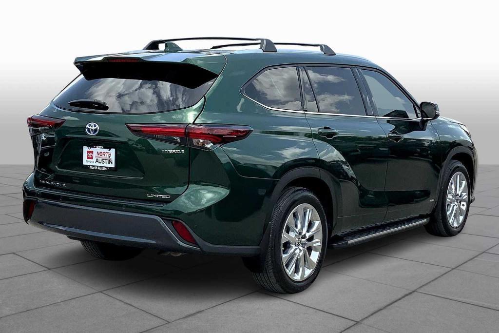 used 2024 Toyota Highlander Hybrid car, priced at $52,325