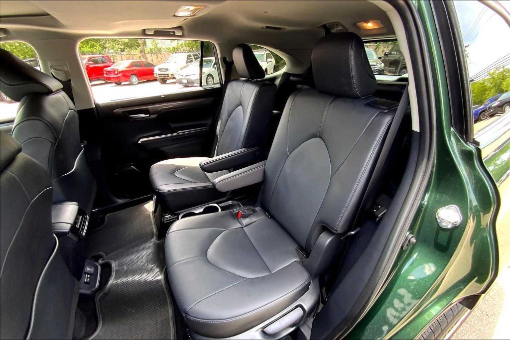 used 2024 Toyota Highlander Hybrid car, priced at $52,325