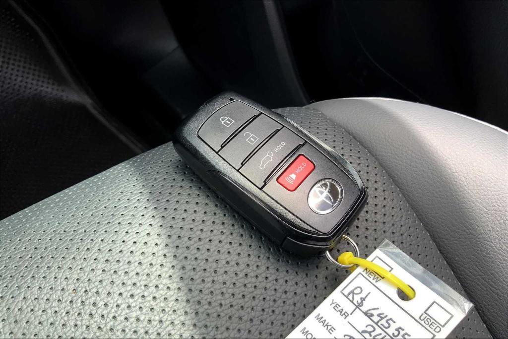used 2024 Toyota Highlander Hybrid car, priced at $52,325