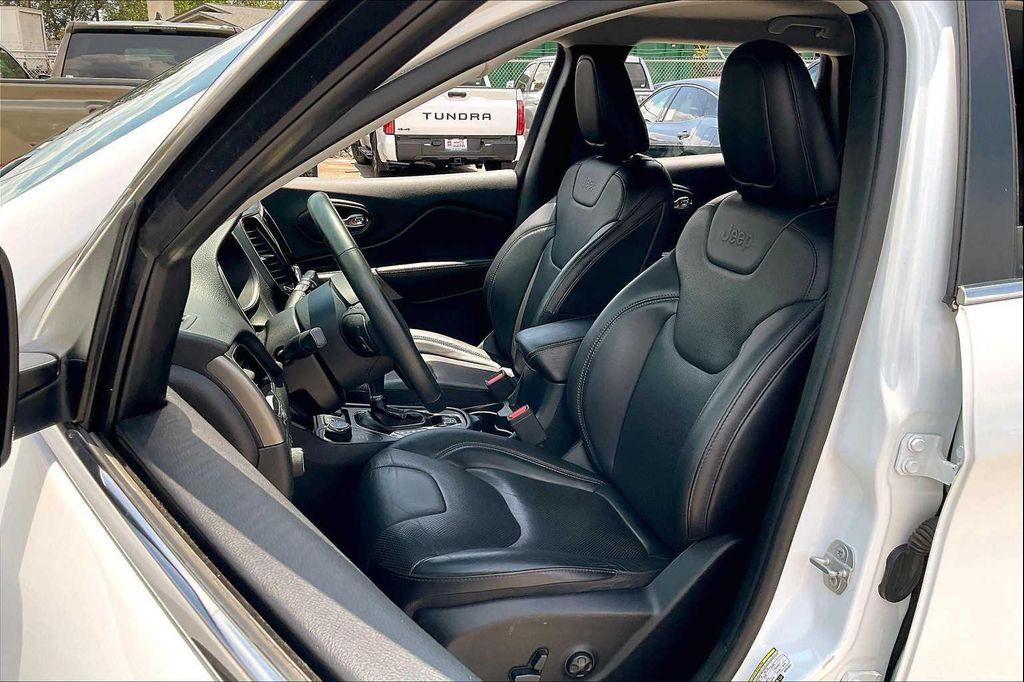 used 2019 Jeep Cherokee car, priced at $21,177