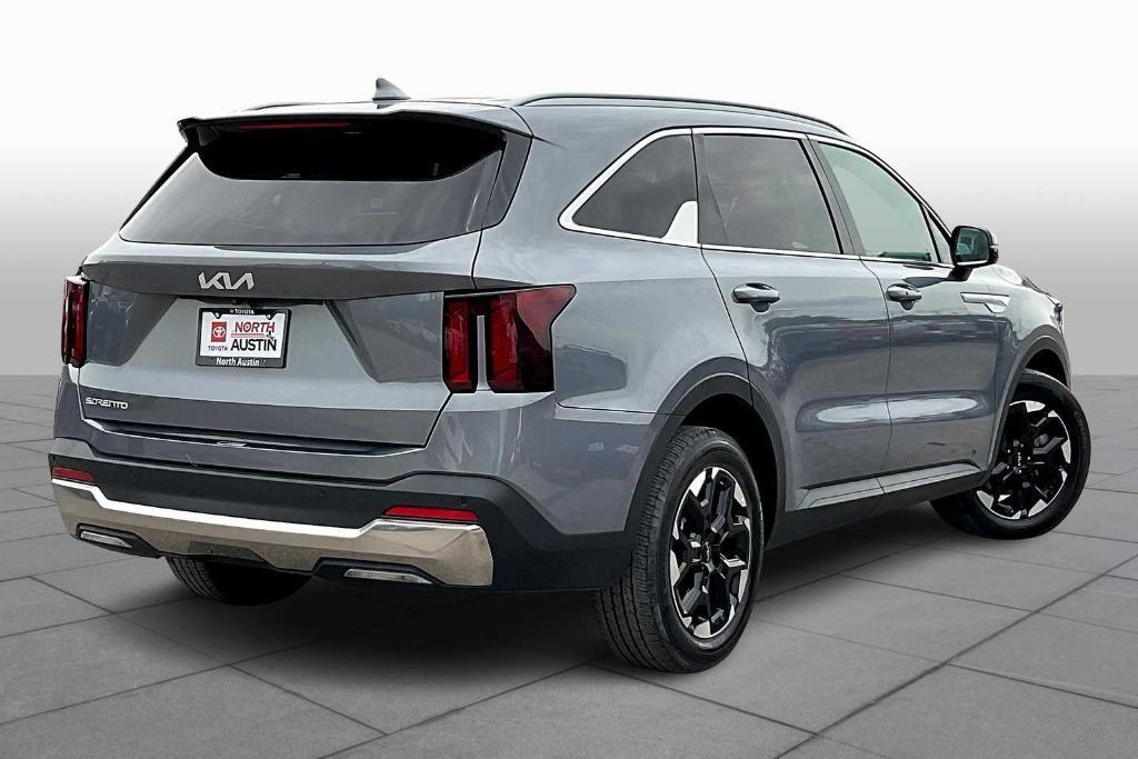used 2024 Kia Sorento car, priced at $30,437