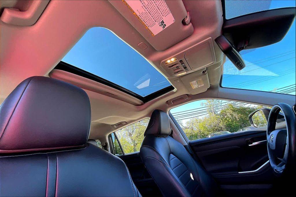 used 2024 Toyota Highlander car, priced at $36,970