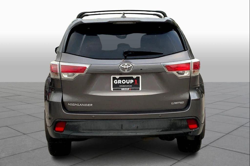 used 2016 Toyota Highlander car, priced at $18,890