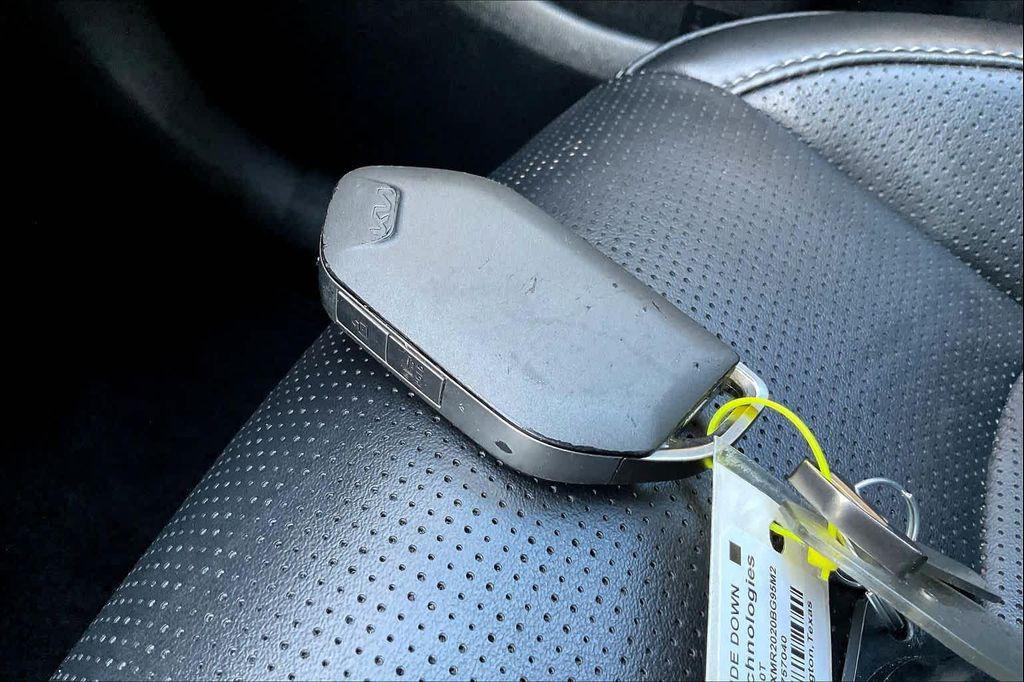 used 2024 Kia Sorento car, priced at $27,438