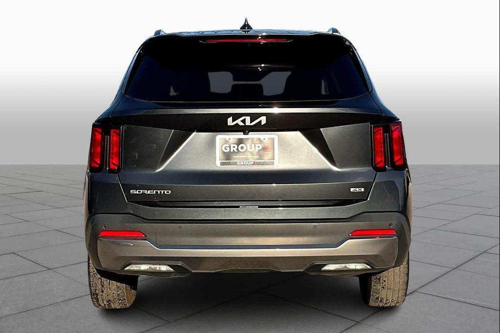 used 2024 Kia Sorento car, priced at $27,438