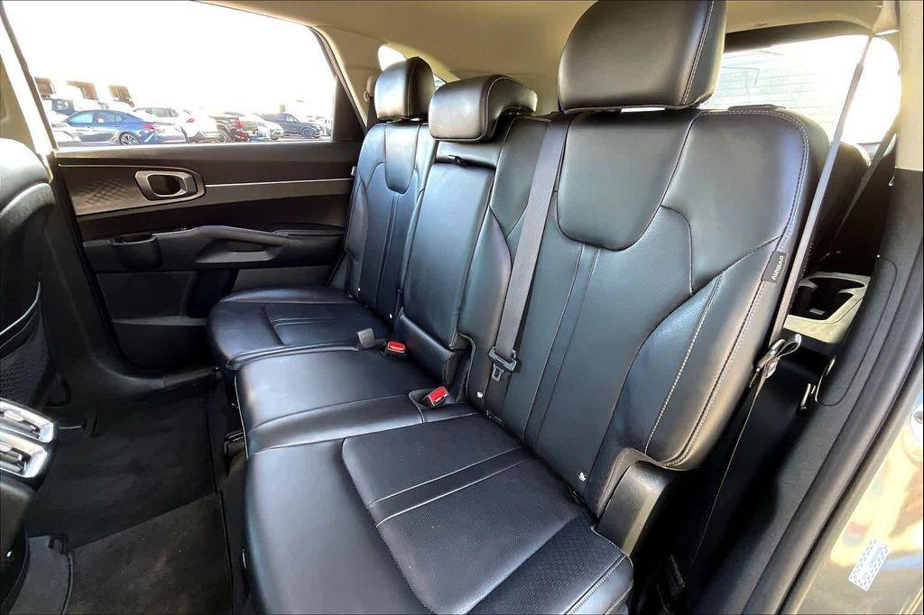 used 2024 Kia Sorento car, priced at $27,438