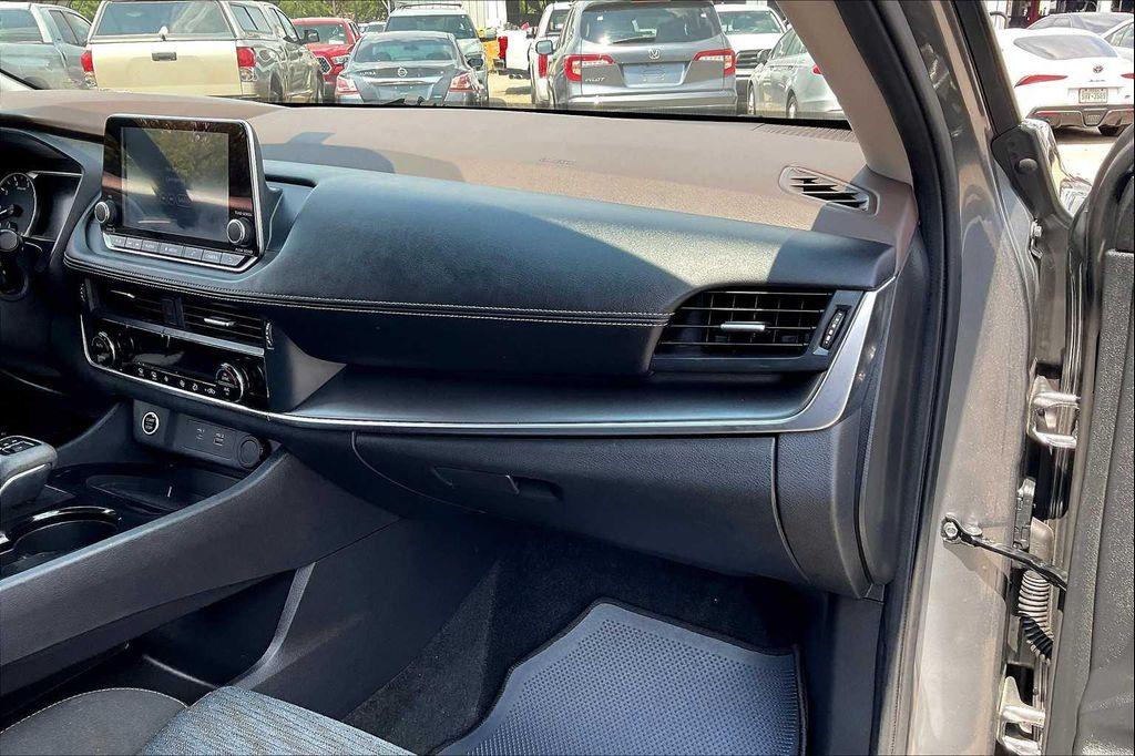 used 2023 Nissan Rogue car, priced at $22,666