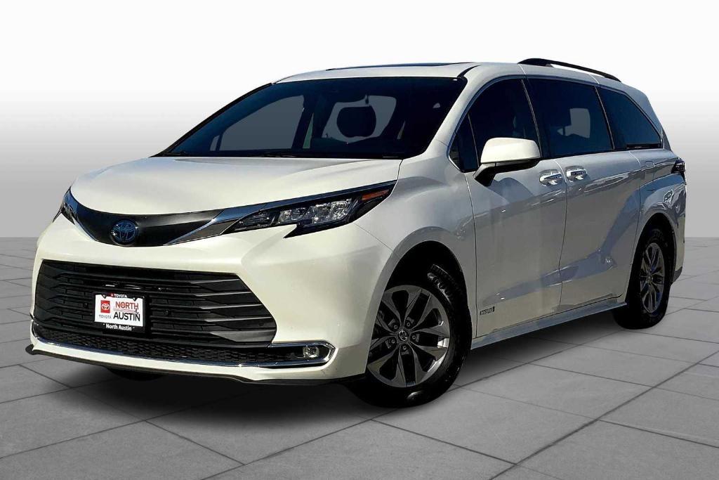 used 2021 Toyota Sienna car, priced at $34,992