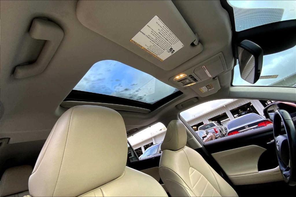 used 2022 Toyota Highlander car, priced at $36,927