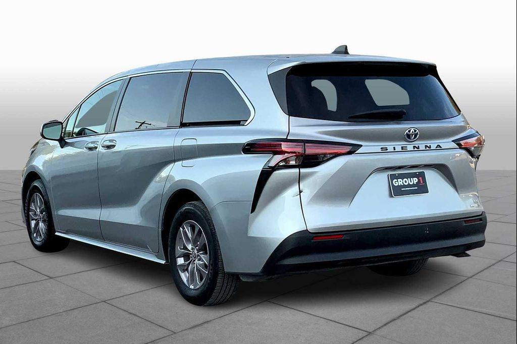 used 2022 Toyota Sienna car, priced at $32,891