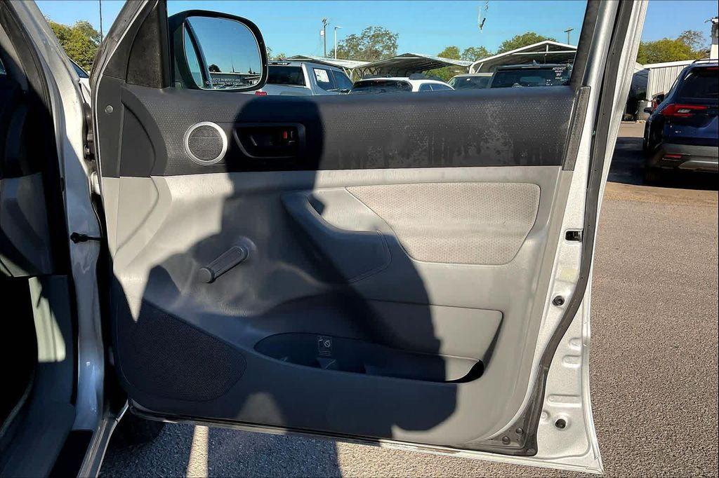 used 2006 Toyota Tacoma car, priced at $12,522