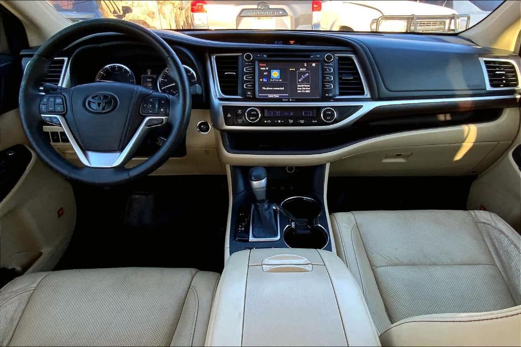 used 2015 Toyota Highlander car, priced at $16,888