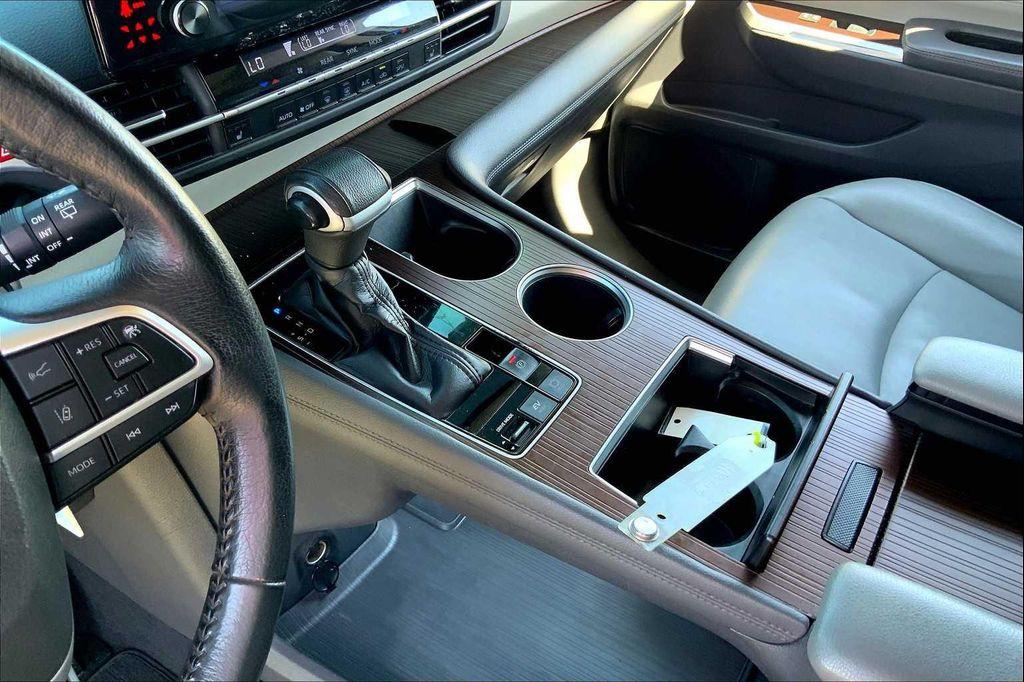 used 2022 Toyota Sienna car, priced at $36,868