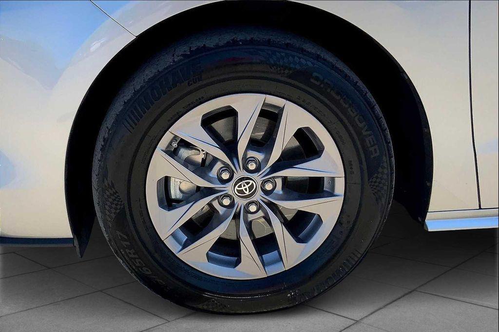 used 2022 Toyota Sienna car, priced at $36,868