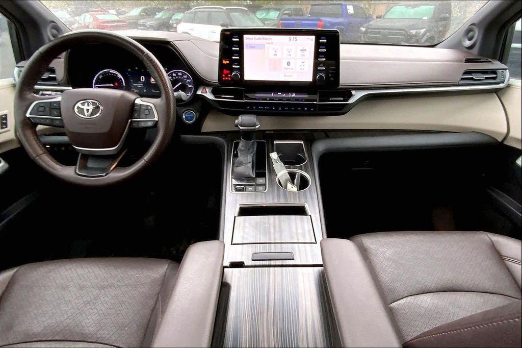 used 2021 Toyota Sienna car, priced at $39,222