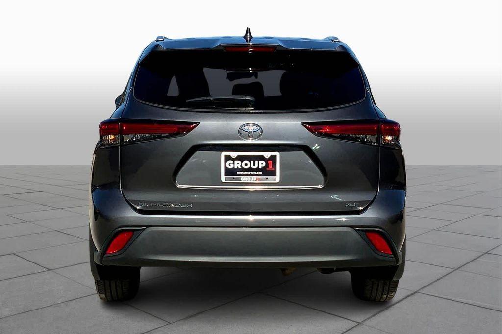 used 2023 Toyota Highlander car, priced at $36,956