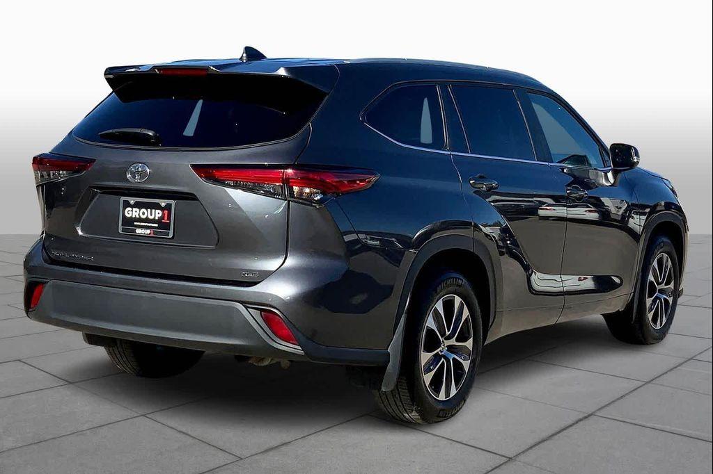 used 2023 Toyota Highlander car, priced at $36,956