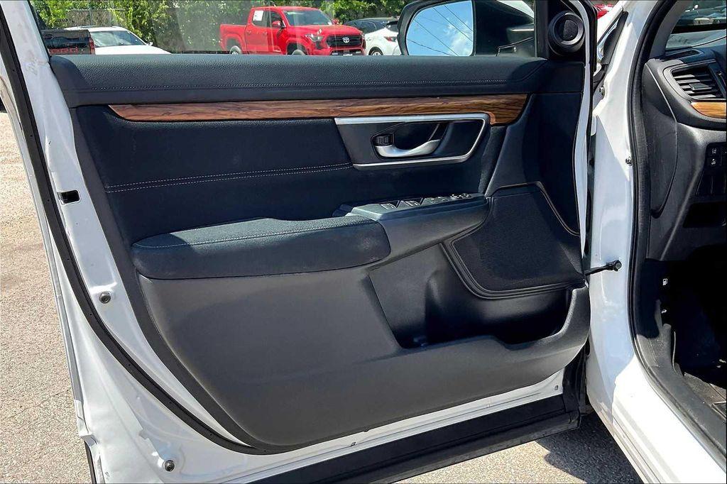 used 2019 Honda CR-V car, priced at $26,925