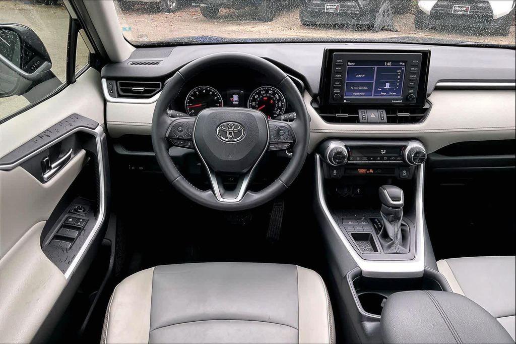 used 2020 Toyota RAV4 car, priced at $28,772
