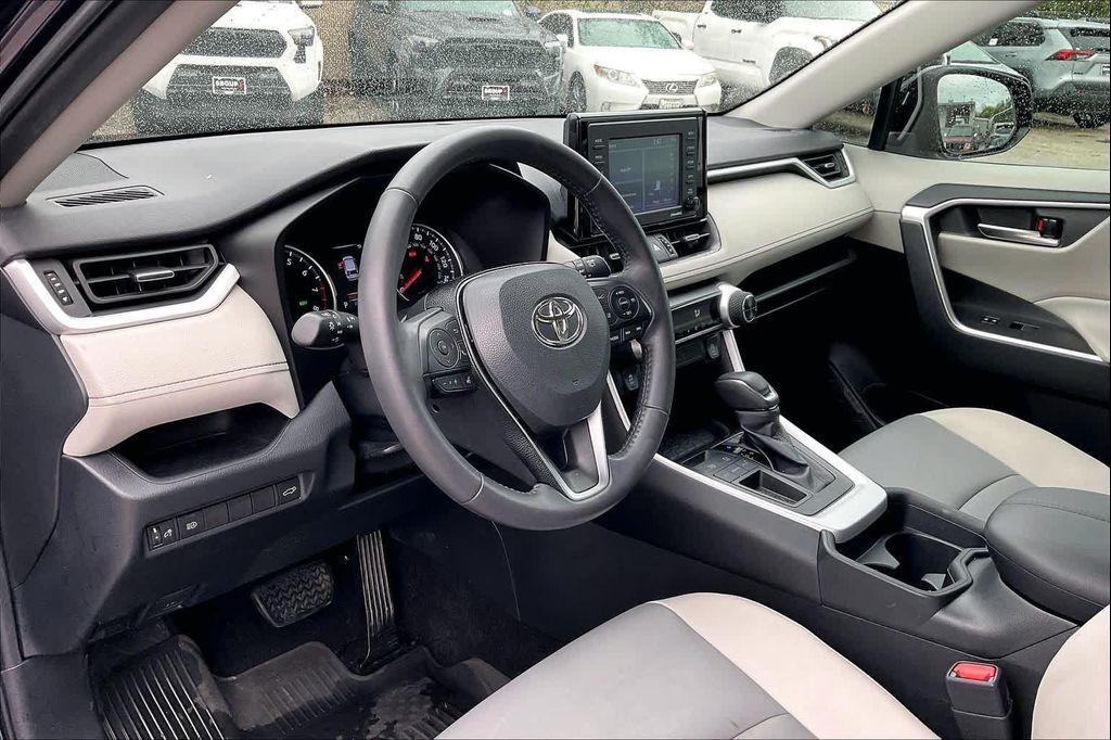 used 2020 Toyota RAV4 car, priced at $28,772