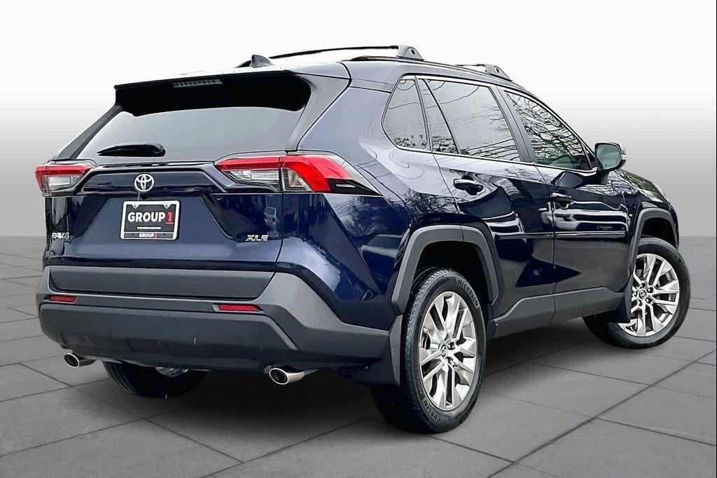used 2020 Toyota RAV4 car, priced at $28,772