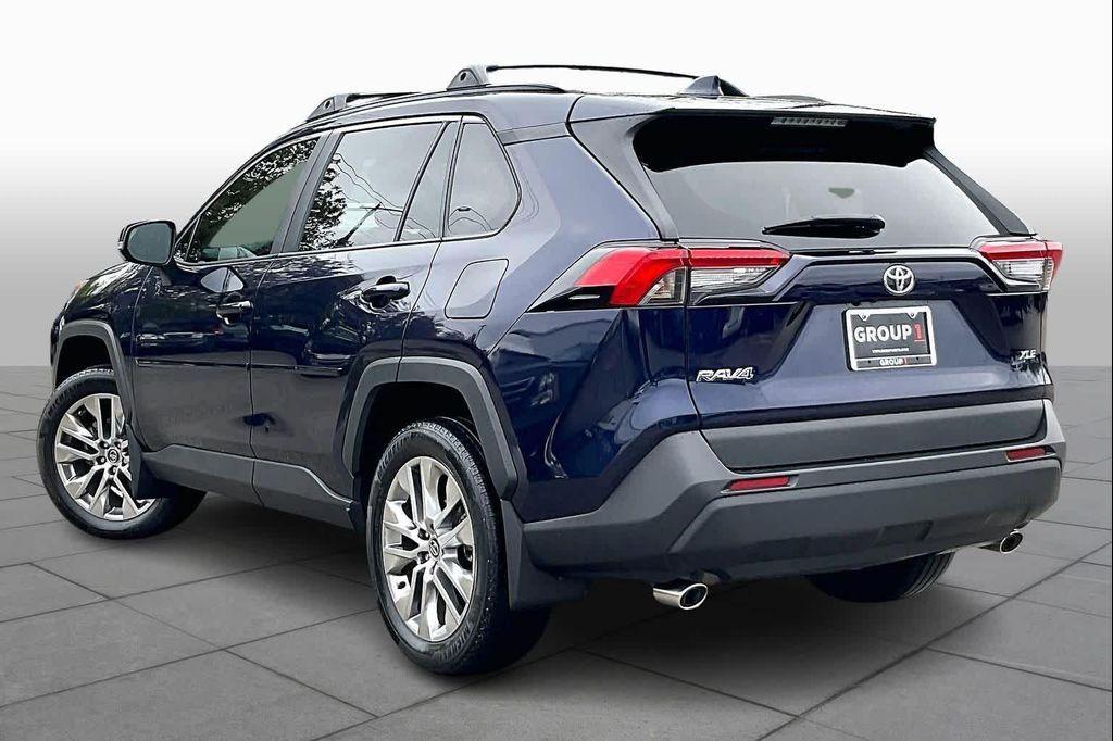 used 2020 Toyota RAV4 car, priced at $28,772